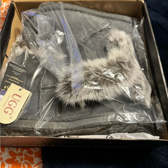 UGG Australian boots size 9 - Picture 4 of 6